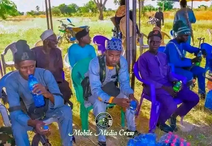 Bakatsine tweet media