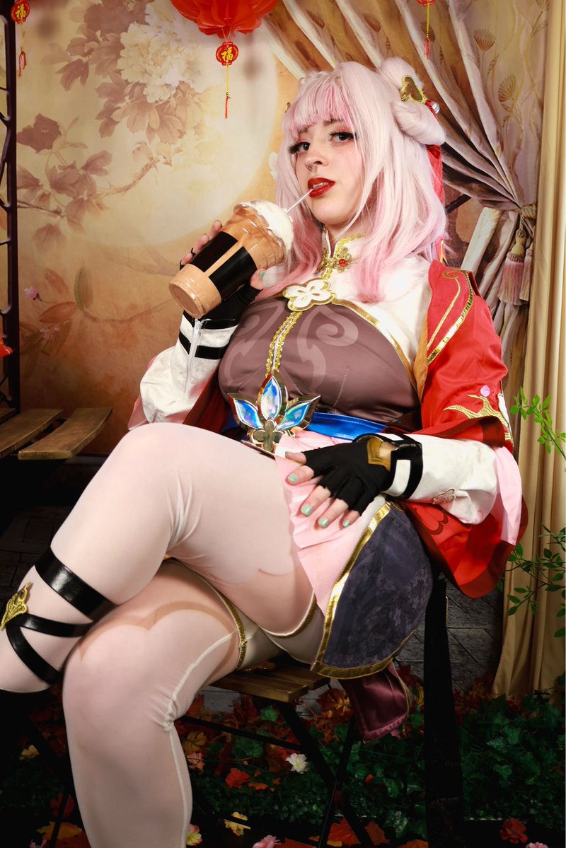 Cosplay Deviants tweet media