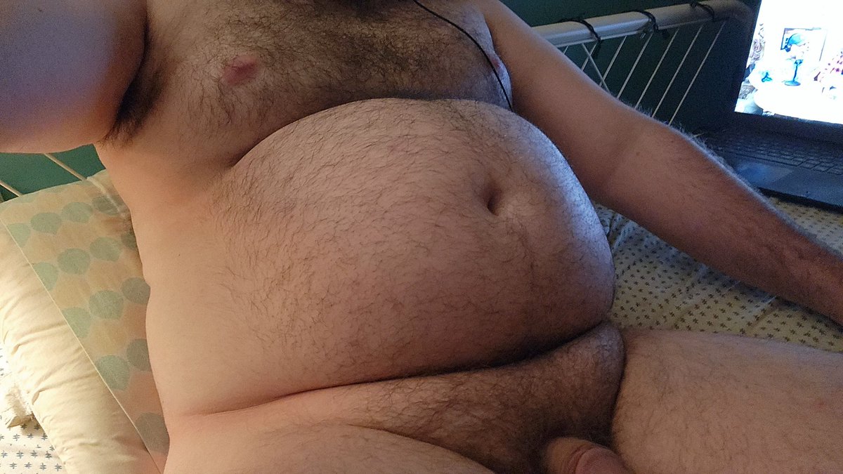 SnowyGainer's tweet photo. Want to cuddle? https://t.co/AwX1qfilYC