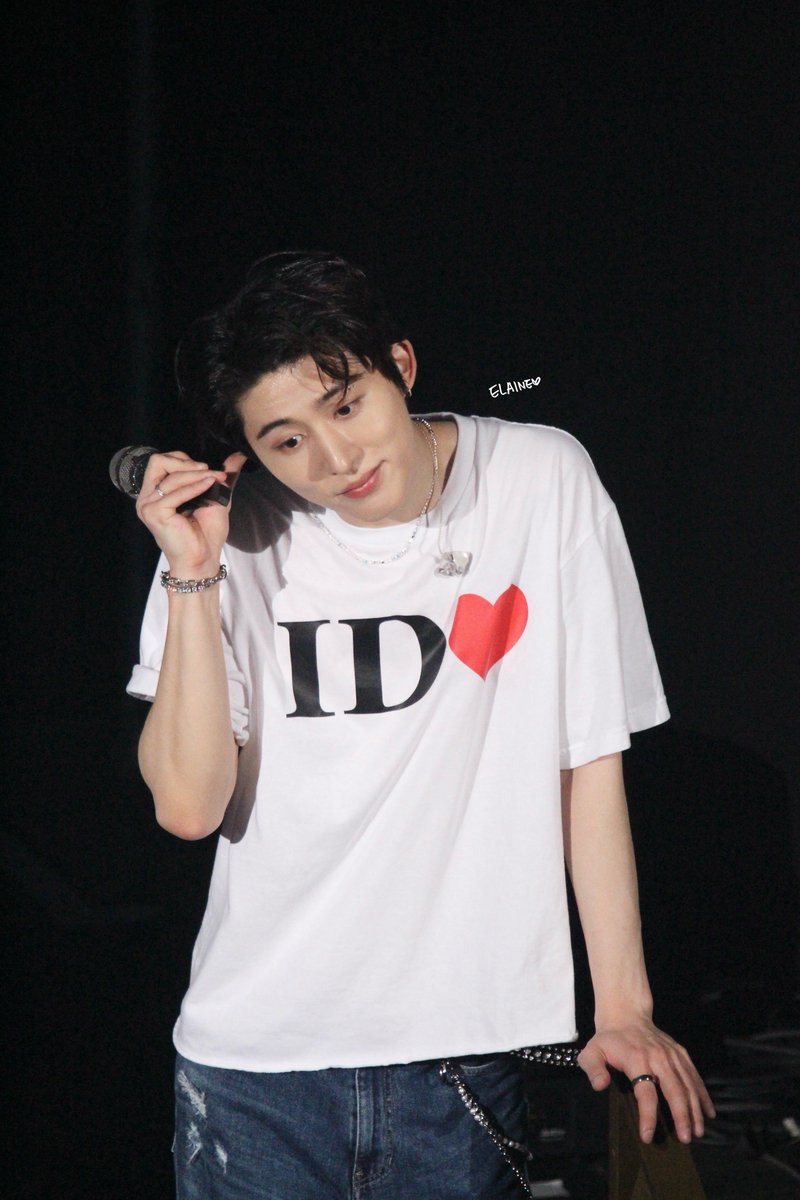 elainenhx's tweet photo. @131online @shxx131bi131 [260307] 2026 B.I TOUR: The Last Parade Tour ENCORE in SINGAPORE (5)

#김한빈 #비아이 #BI #HANBIN #KIMHANBIN #131LABEL #2026BITOUR #THELASTPARADE_ENCORE
#2026THELASTPARADEENCOREINSINGAPORE https://t.co/stVKVjsMhy