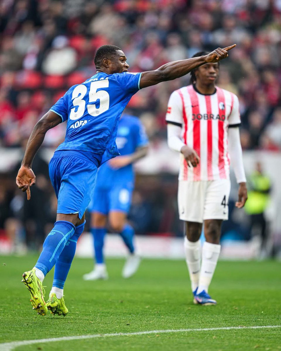 🚨INFO : Christian KOFANE a inscrit un but et délivré une passe décisive lors du nul 3-3 du Bayer Leverkusen face à Freiburg à l’occasion de la 25eme journée de la Bundesliga. 

L’international camerounais totalise 9 buts et 5 passes decisives toutes compétitions confondues.