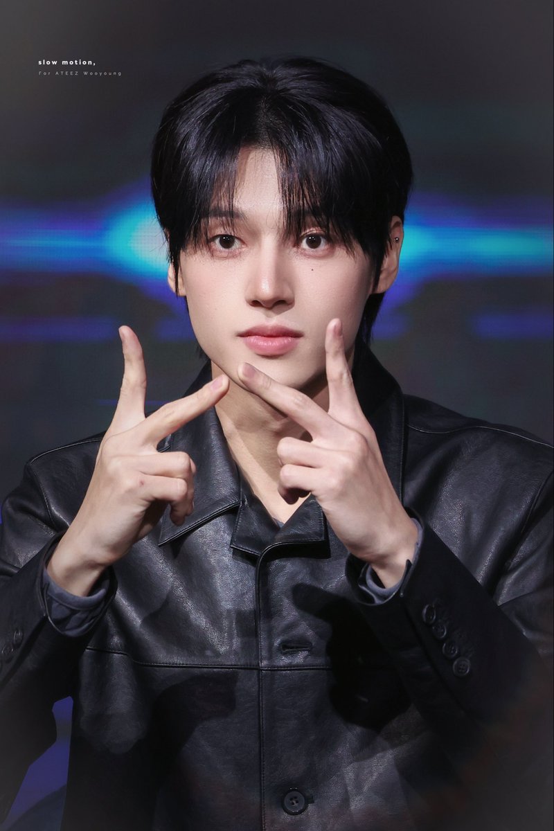slovvotion's tweet photo. 260209 팬사인회 HD

✌🏻👀✌🏻

#WOOYOUNG #우영
#ATEEZ #에이티즈 https://t.co/VWNuGA4Zu8