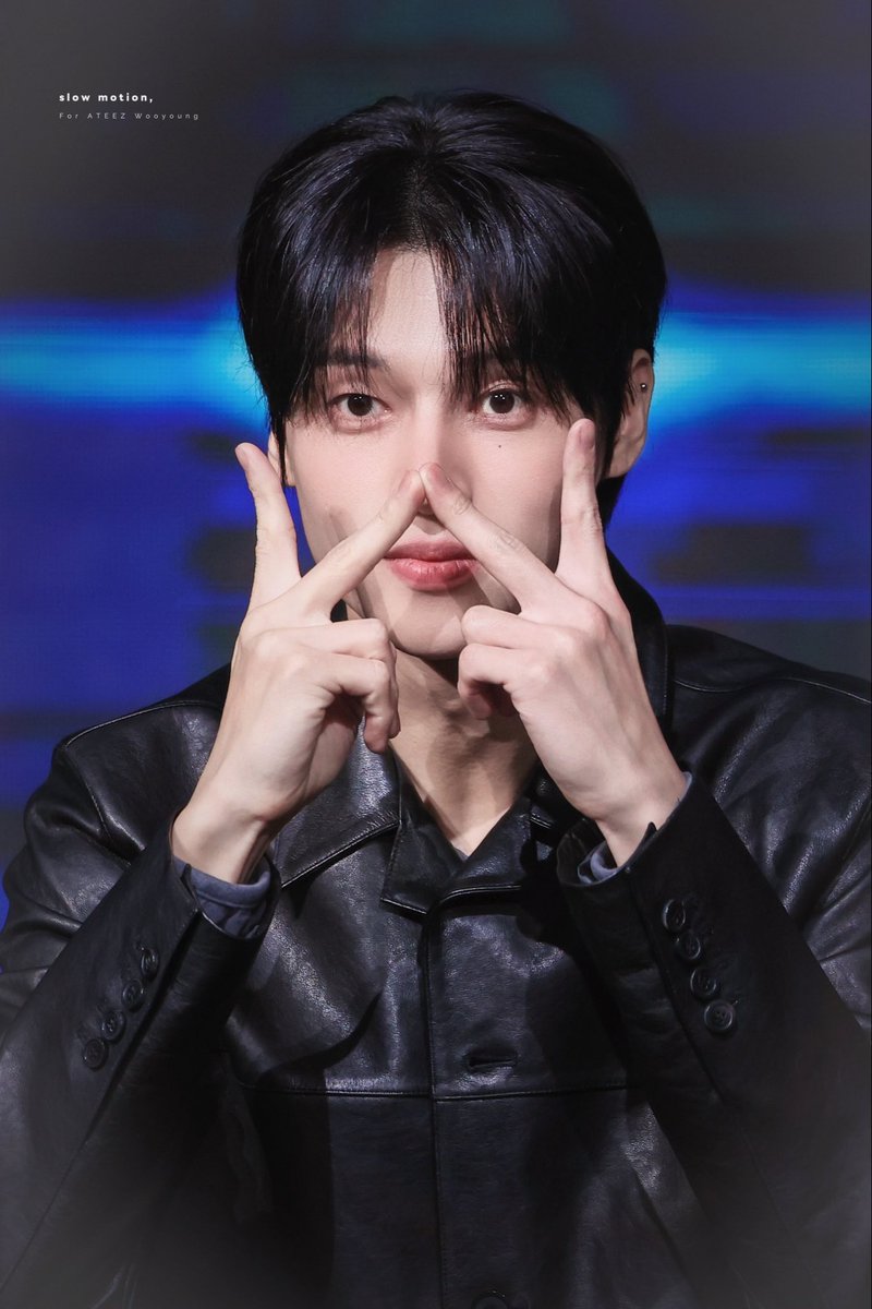 slovvotion's tweet photo. 260209 팬사인회 HD

✌🏻👀✌🏻

#WOOYOUNG #우영
#ATEEZ #에이티즈 https://t.co/VWNuGA4Zu8