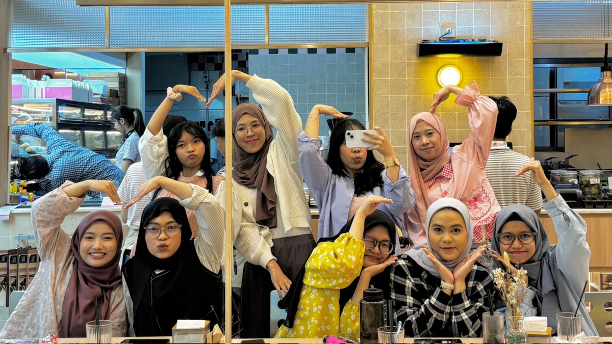 Bukber part 3 bersama #LUNÉ Bandung 😋🤙 [<a href="/titi_xt/">sawako 🌱</a> <a href="/hisnamejustk/">dilla ☾⁹ luné</a> <a href="/imjmgf/">jeyya</a> <a href="/hae_mawari/">meng🐱</a> <a href="/GYUpeNn/">zoey 😝</a> <a href="/rkvcherr/">Lin ꪆৎ ˚⋅</a> @bwinoniymous n kak jeje 🫶🏻]

tim liat tim, kita nyempetin kumpul2 nih tp tega btul tahun ini klean kgak ke sini 😔🫵🏻 #andTEAM