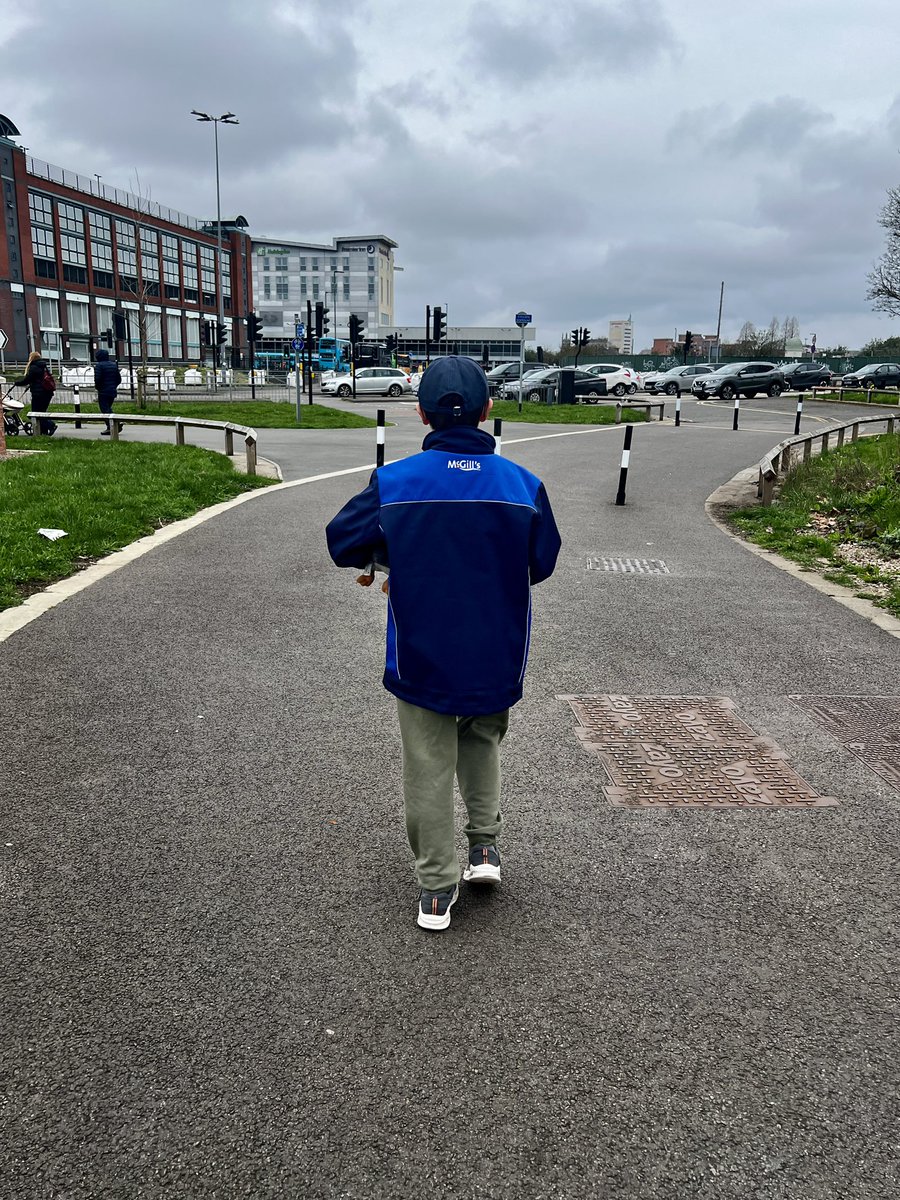 Daniel's Bus Adventures tweet media