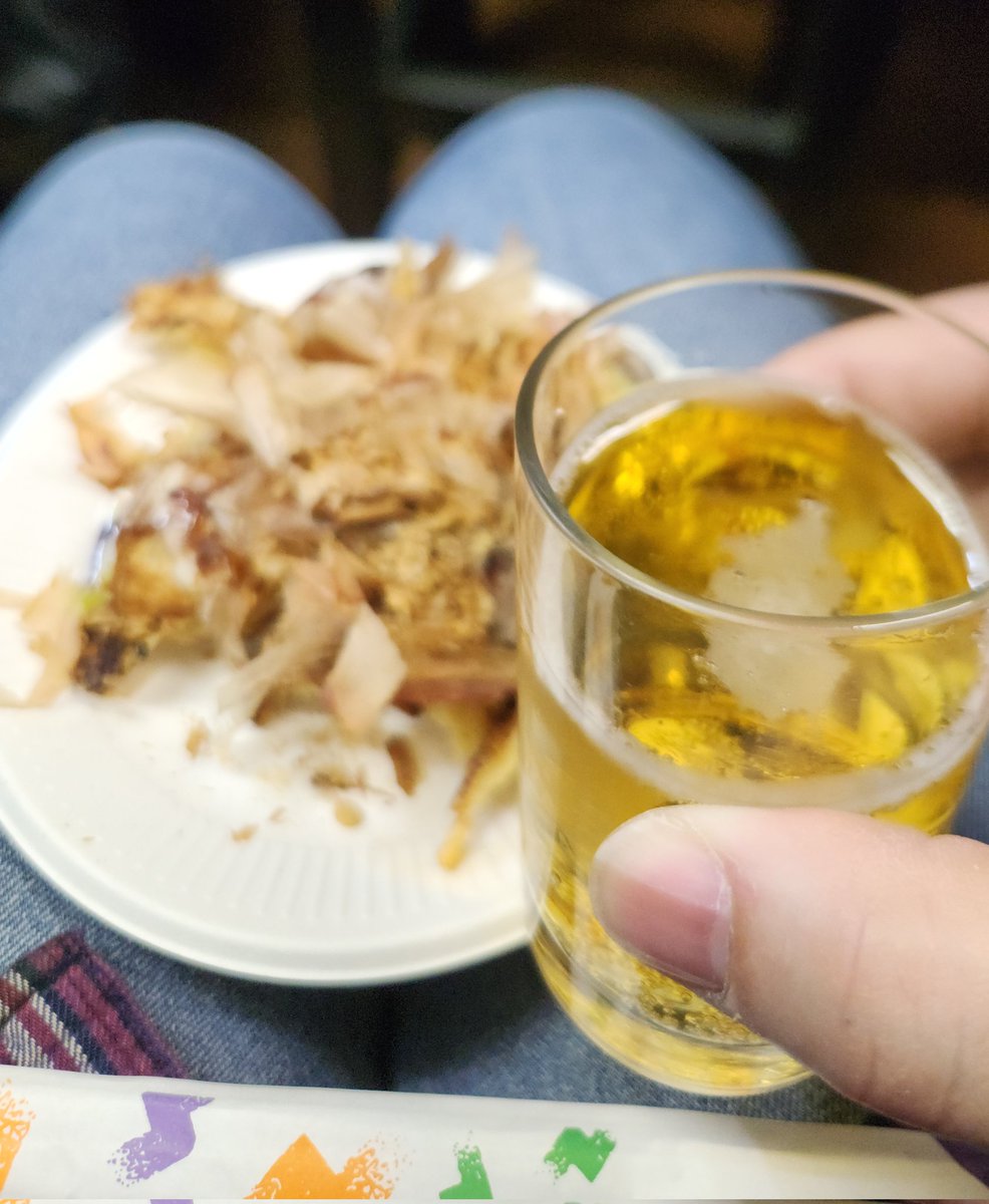 masa2252789088's tweet image. 下北沢から移動し🚃南越谷へ

　🐙たこ焼き前川さんで
　kyonさんミニワンマンに
　　(@kyon_kyoko_ )
　　 #ほーみ隊 #kyon 
　　たこ焼き前川さん   　
　　 @tako_mae0088