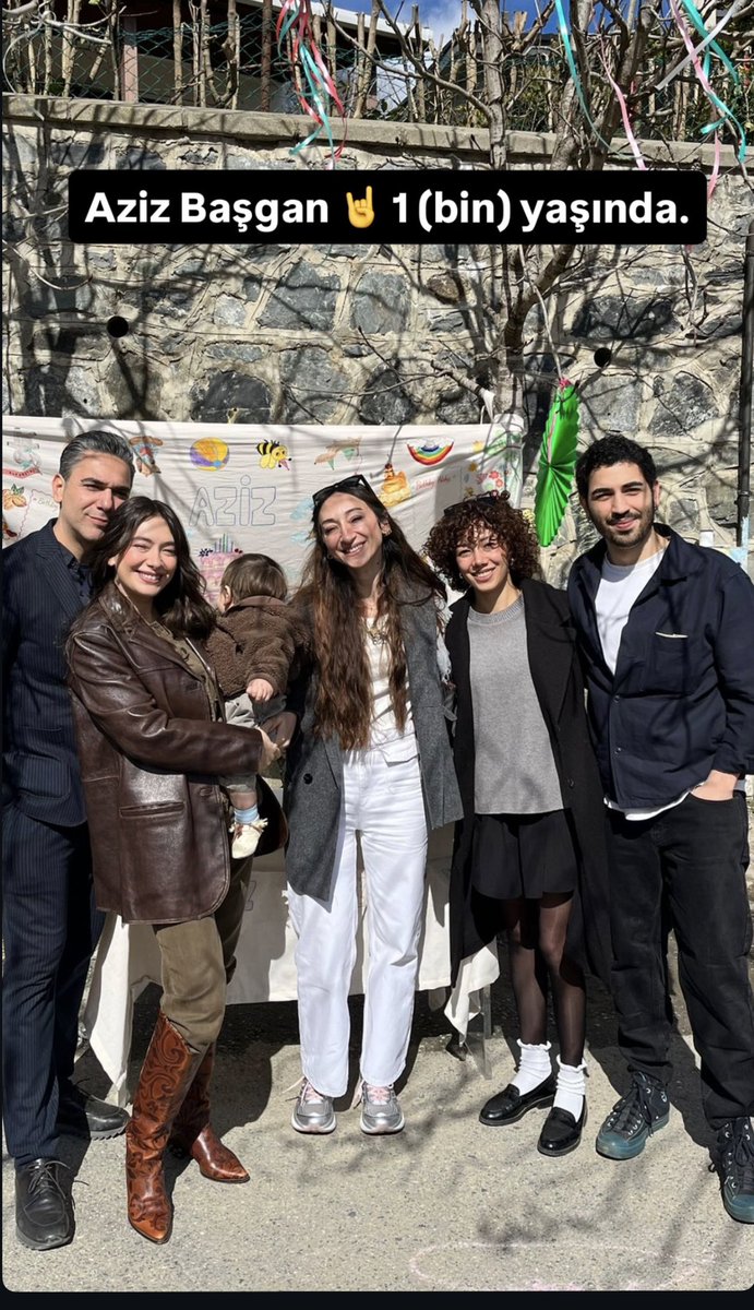 NeslionEtkinlik's tweet photo. Neslihan Atagül ve Kadir Doğulu, oğulları Aziz’in ilk doğum gününü kutluyor❤️🧿

#NeslihanAtagül #KadirDoğulu
@neslihanatagul @kadirdogulu https://t.co/rzE64pMgey