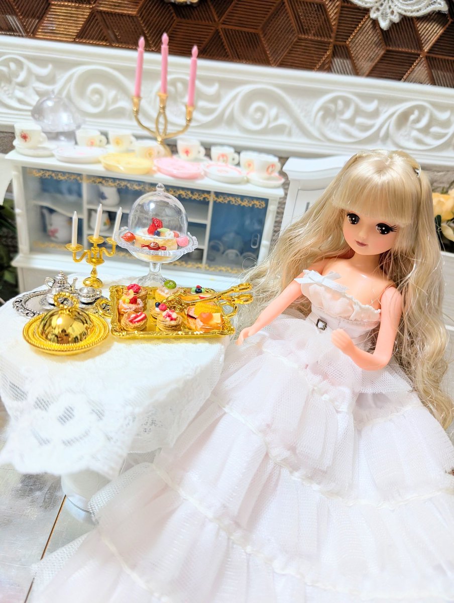 Eri_Eri_Rika's tweet image. ずっと気になっていた、#Temu のドール家具や小物を半額セールにのっかって少し贅沢に買ってみました✨

種類も豊富なので、いつか買おうと思っていたのですが、偶然にも良さげな小物を見つけてしまい、一通り買って試すことにしました✨
（感想）( *ˊᵕˋ* )💗