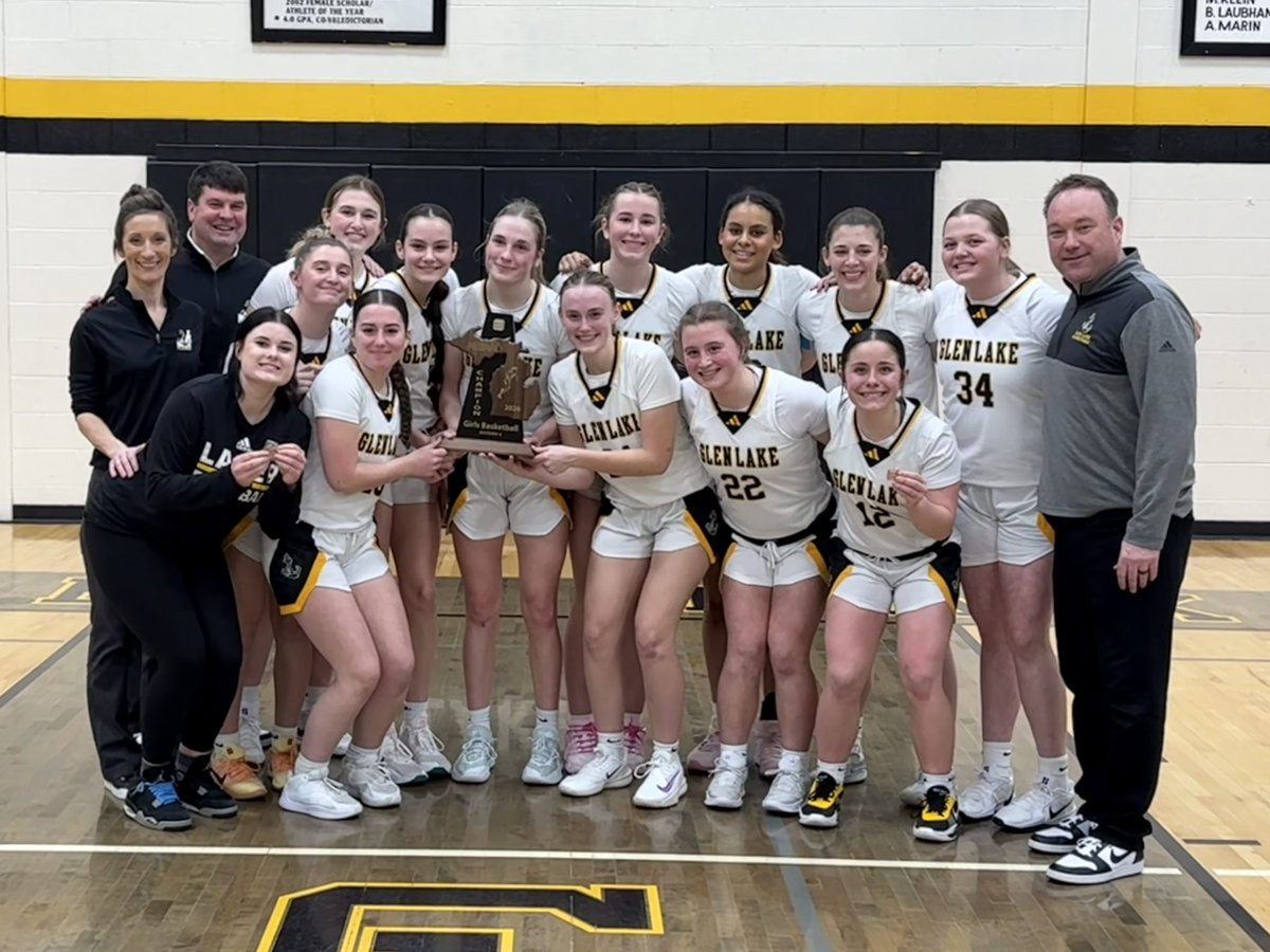 GlenLakeLakers's tweet photo. Lady Lakers are DISTRICT CHAMPS!!!

Next up: Regionals vs Morley Stanwood in Lake City 7pm Monday https://t.co/MAS6q5UnyM