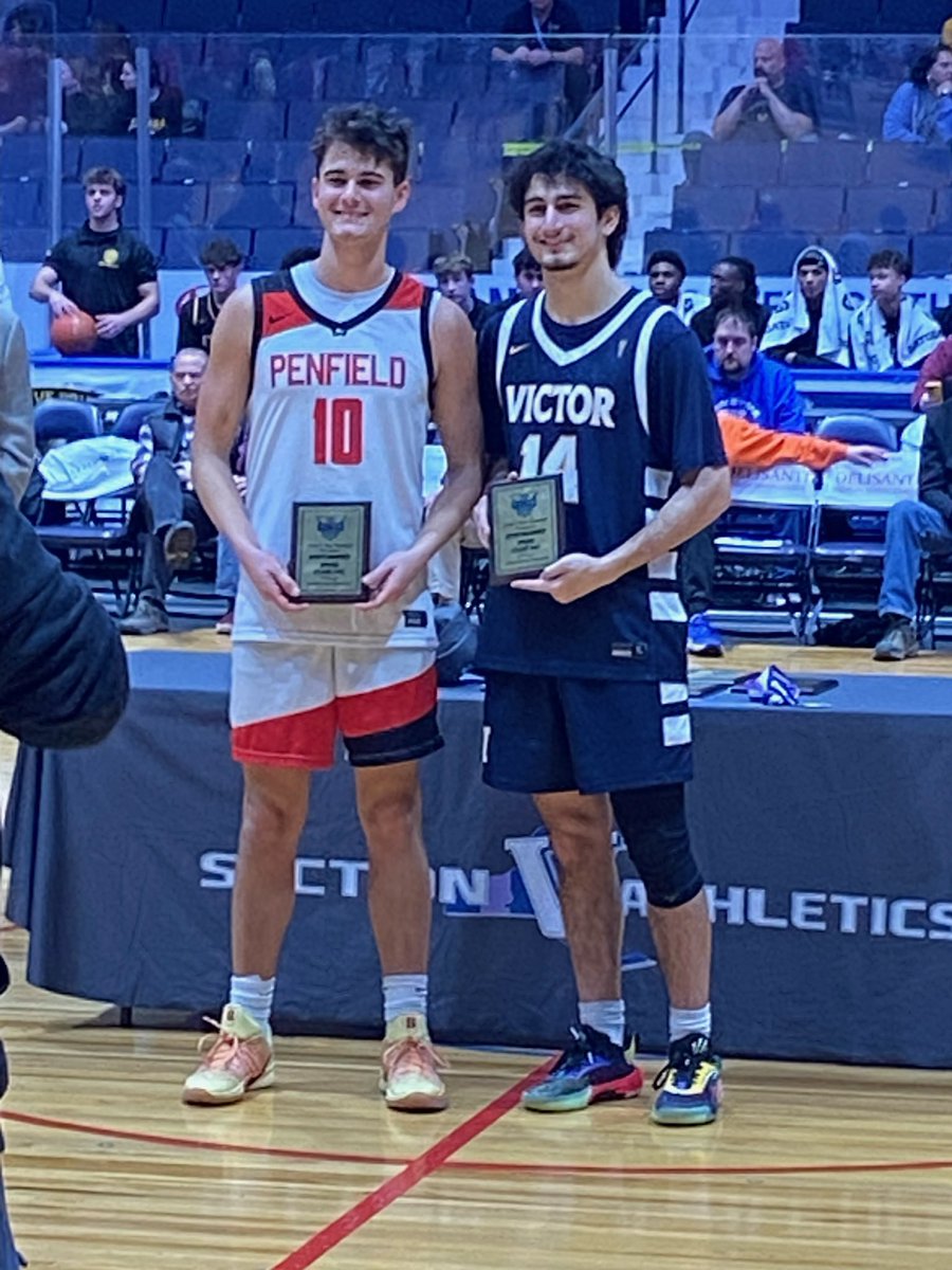 Victor Blue Devils Ψ╰(•̀ᴗ•́ )╯ tweet media