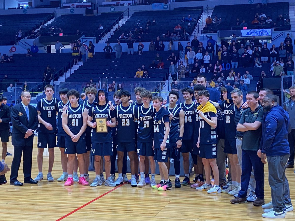 Victor Blue Devils Ψ╰(•̀ᴗ•́ )╯ tweet media