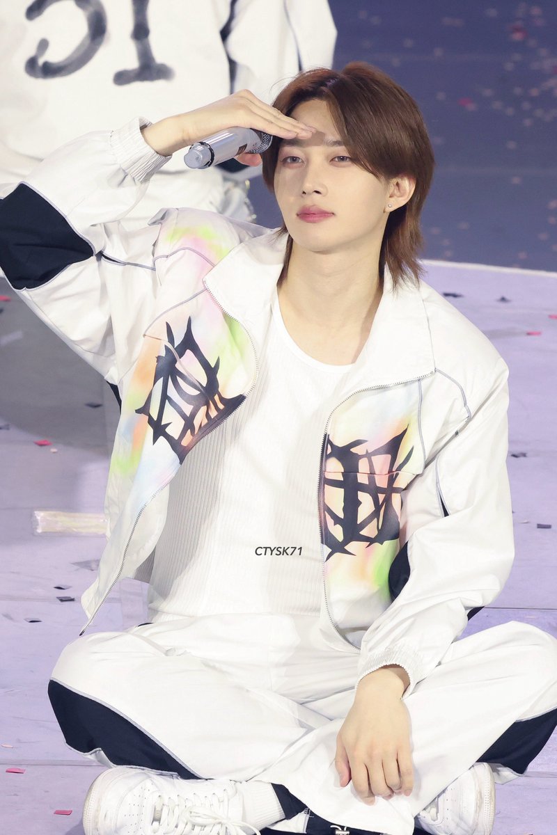 𝟕𝟏% tweet media