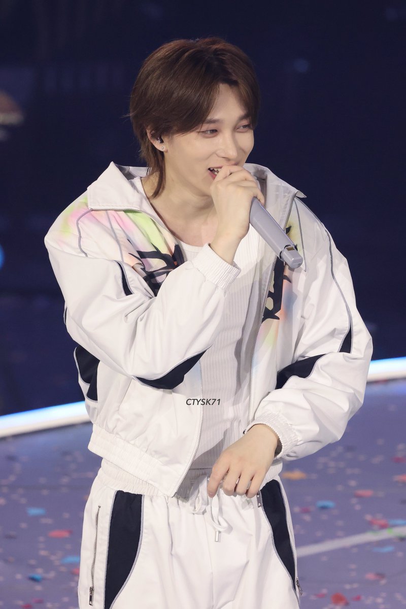 𝟕𝟏% tweet media