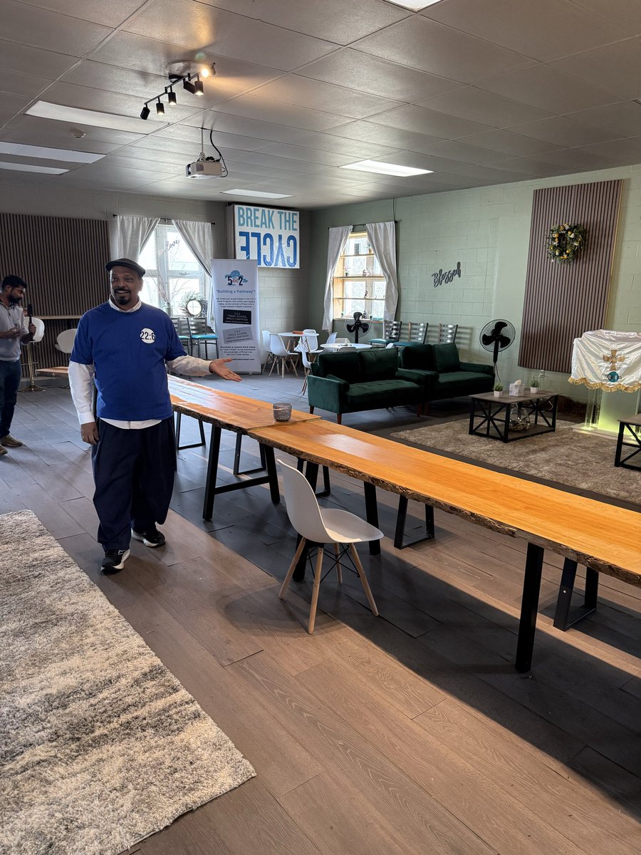 Anna Stein tweet media