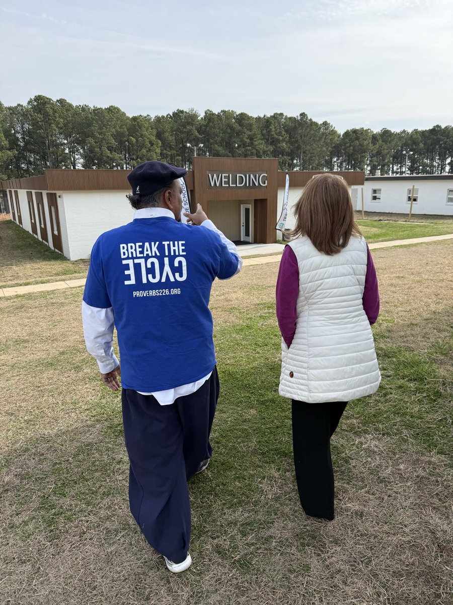 Anna Stein tweet media