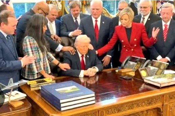 IMPERIALISMO + MILITARIZACIÓN ESTRUCTURAL= TRUMPISMO

Fox News, 6 de marzo. Declaración de Jarrod Agen, director ejecutivo del Consejo Nacional para la Dominación Energética de EE.UU., sobre el objetivo final de la guerra de Trump contra Irán: "Esto es un beneficio a largo plazo,