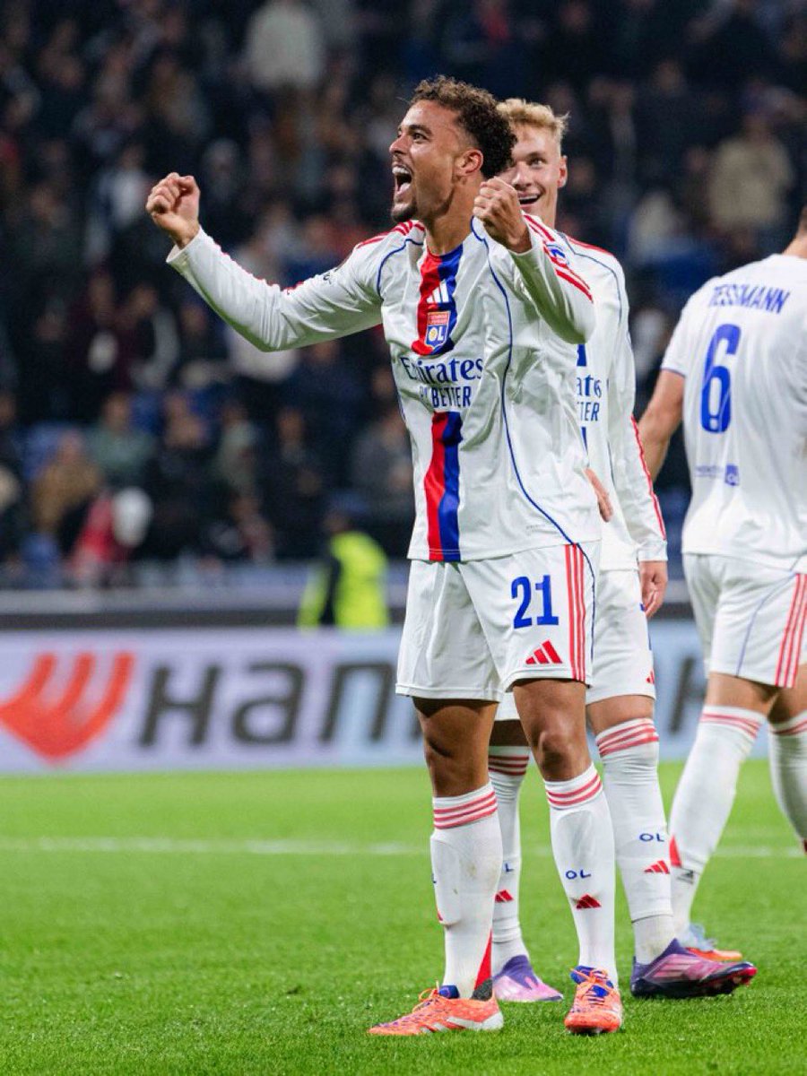 LesFansGones's tweet photo. 🚨 DÉBAT DU JOUR 

Parmi tous les joueur blessés à l’Olympique Lyonnais. 🤕

Lequel êtes-vous le plus pressé de revoir sur le terrain ? 👀

#TeamOL #Lyon https://t.co/uTakGf9RI5