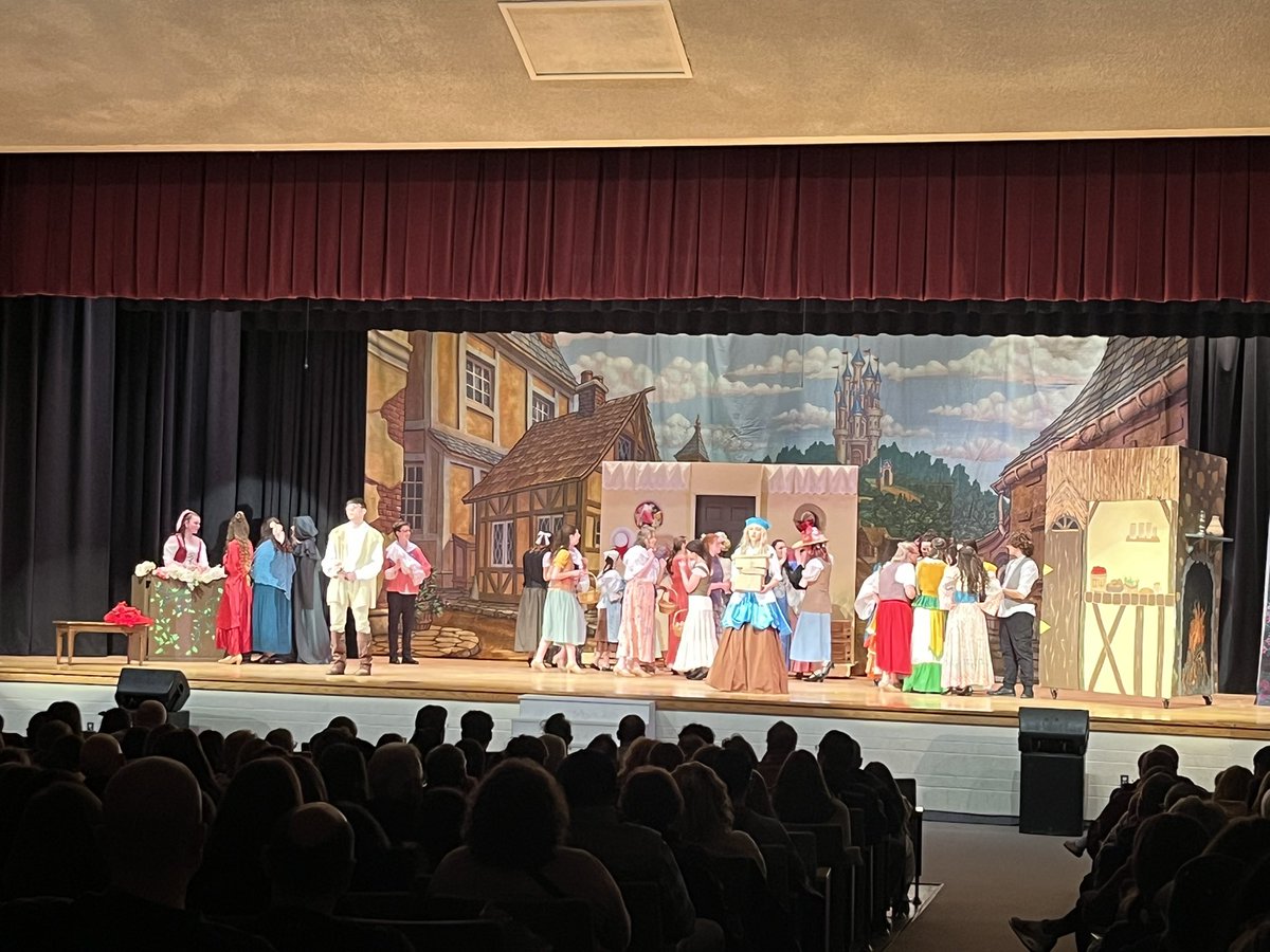 HCJuniorHigh tweet media