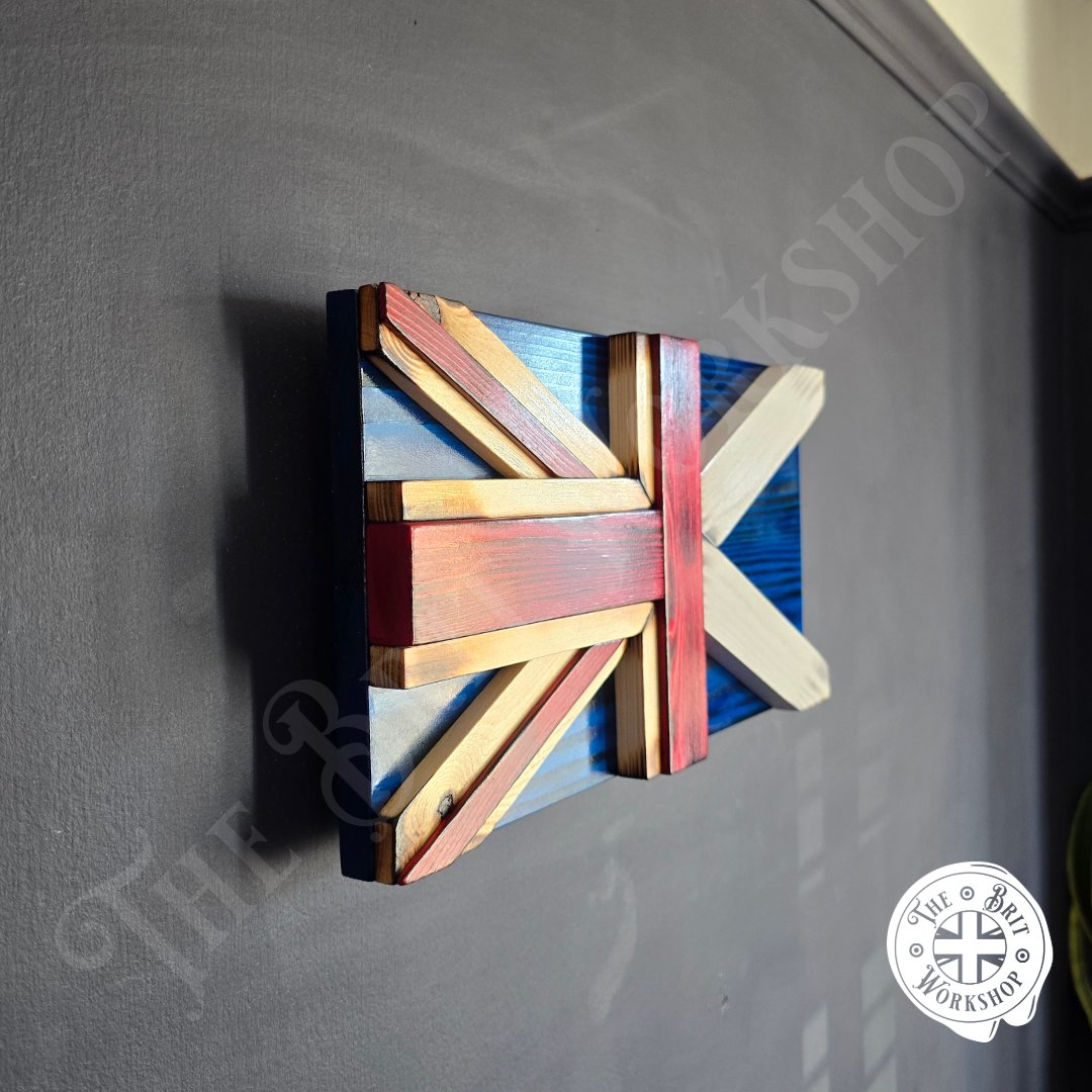 TheBritWorkshop's tweet photo. New in store, Half British Half Scottish 3D wooden flags, for those who are proud to be British and Scottish 🇬🇧🏴󠁧󠁢󠁳󠁣󠁴󠁿 https://t.co/BGvmyodQsH
