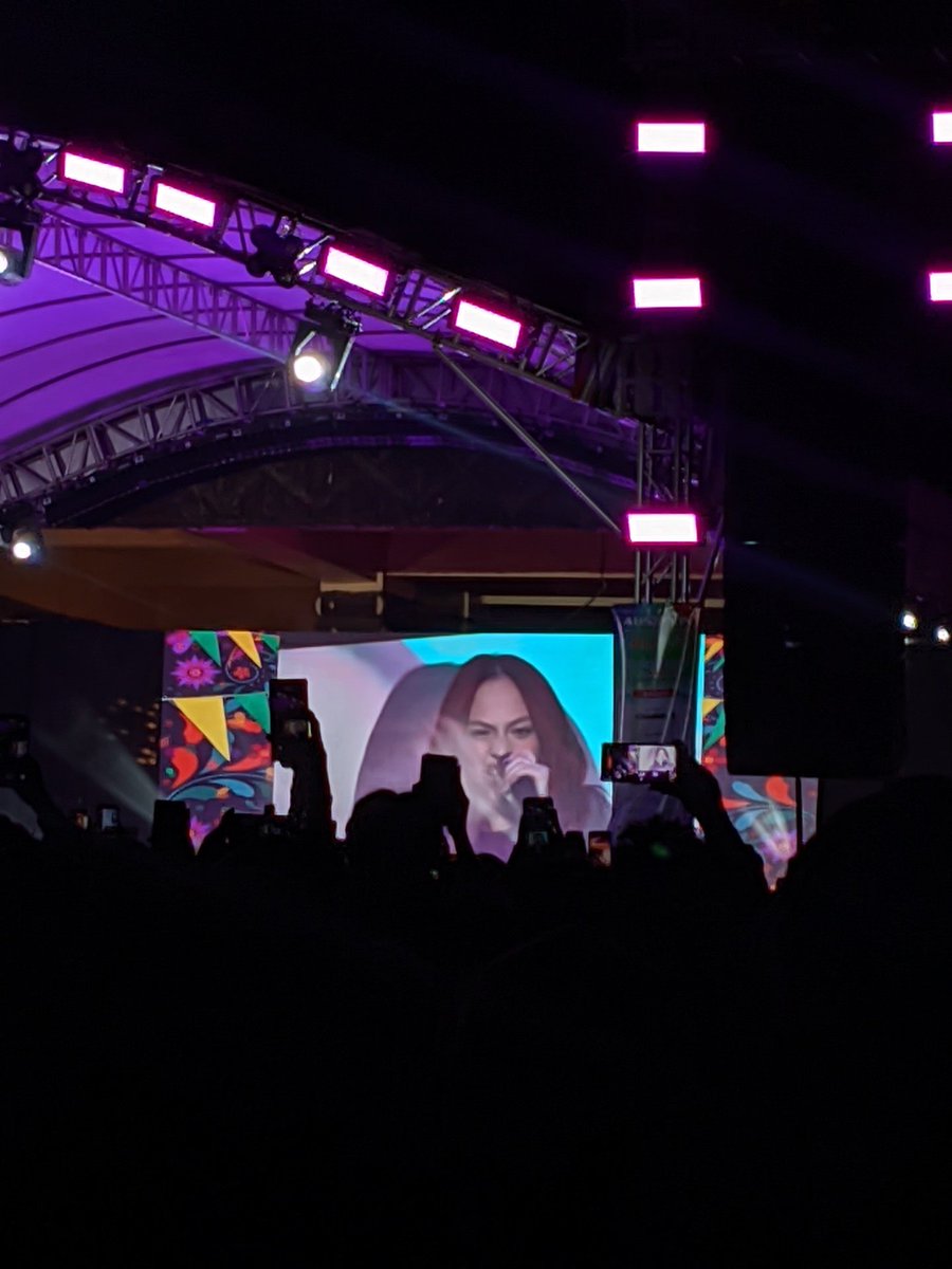 teambes16's tweet photo. hi, it's been a long time. It was nice to finally see you in person kahit sa malayo,sumakit lalamunan ko kakasigaw na akala mo naman maririnig nya ako haha soffer pretty tlga ni AC grabe you are indeed our new gen dance princess!!!!! 

@BonifacioAc https://t.co/ngiyBmUsNH