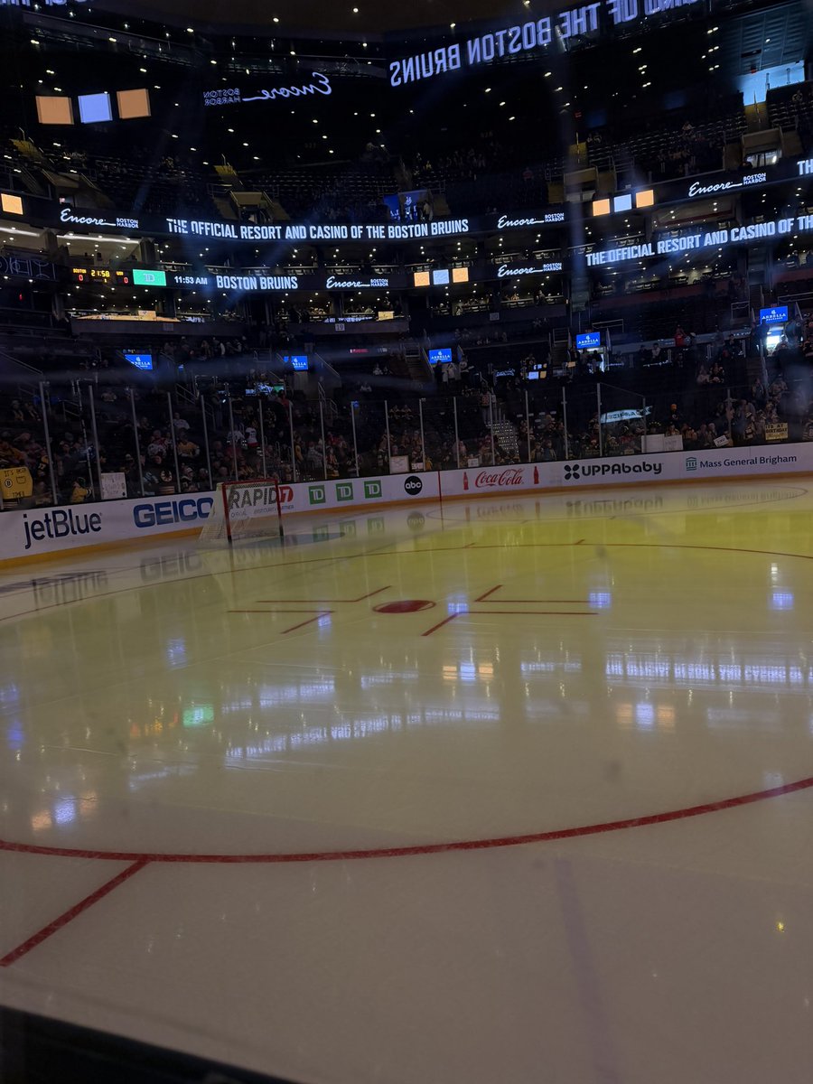 seats on the glass for the bride!!