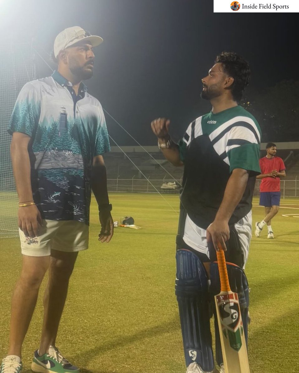 The master and the apprentice! 🏏 Yuvraj Singh sharing his legendary wisdom with Rishabh Pant as he prepares to lead LSG into IPL2026. The southpaw energy is off the charts. Lucknow, your Captain is ready to roar! 💙🔥

#LSG #RishabhPant #Yuvi #IPL2026  #InsideFieldSports