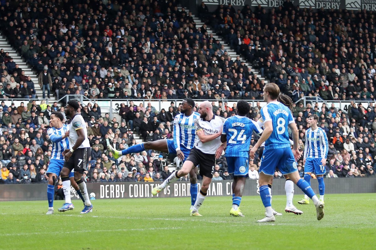 The Star SWFC tweet media