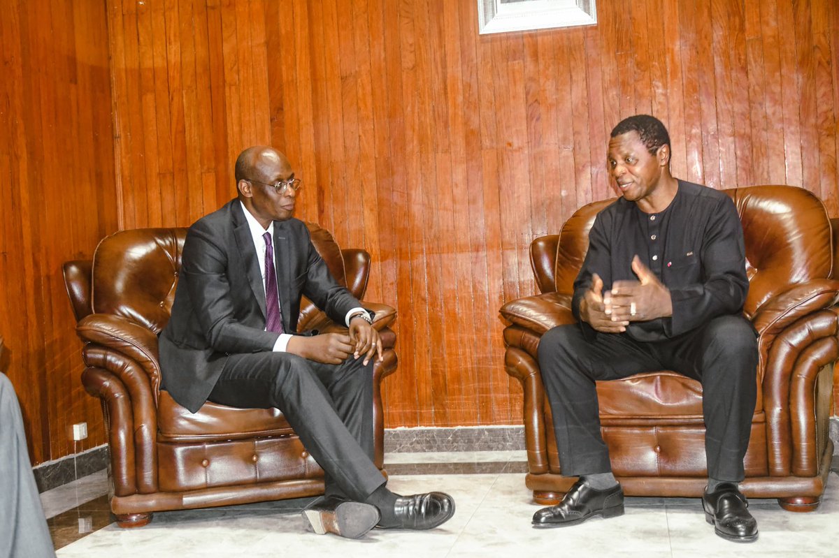 MuhimpunduYve's tweet image. Met with CMR’s🇨🇲 Min. of Territorial Administration to reaffirm UNHCR’s partnership in advancing durable solutions for refugees &amp;amp; IDPs

Together, we strengthen national systems &amp;amp; resilience of host communities, building pathways from humanitarian response to inclusion

#Solutions