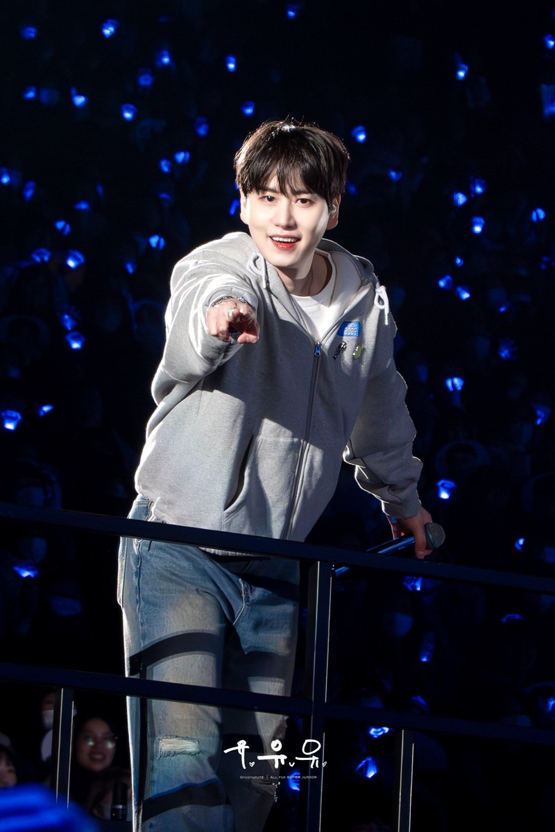 260307 슈퍼쇼10 사이타마

🫵🏻

#SUPERJUNIOR 
#KYUHYUN #규현 
<a href="/GaemGyu/">ChoKyuHyun</a> 
#SUPERSHOW10 #SUPERSHOW10inJAPAN
