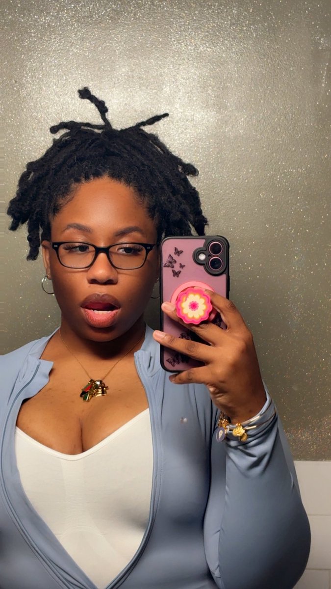 🇩🇲 Brii 🇲🇶 tweet media