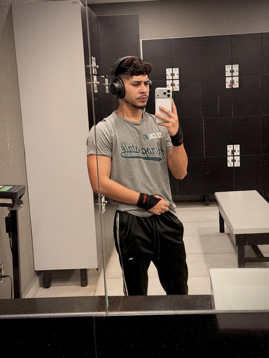 Alexplotions's tweet photo. Ajá https://t.co/XJF1468atp