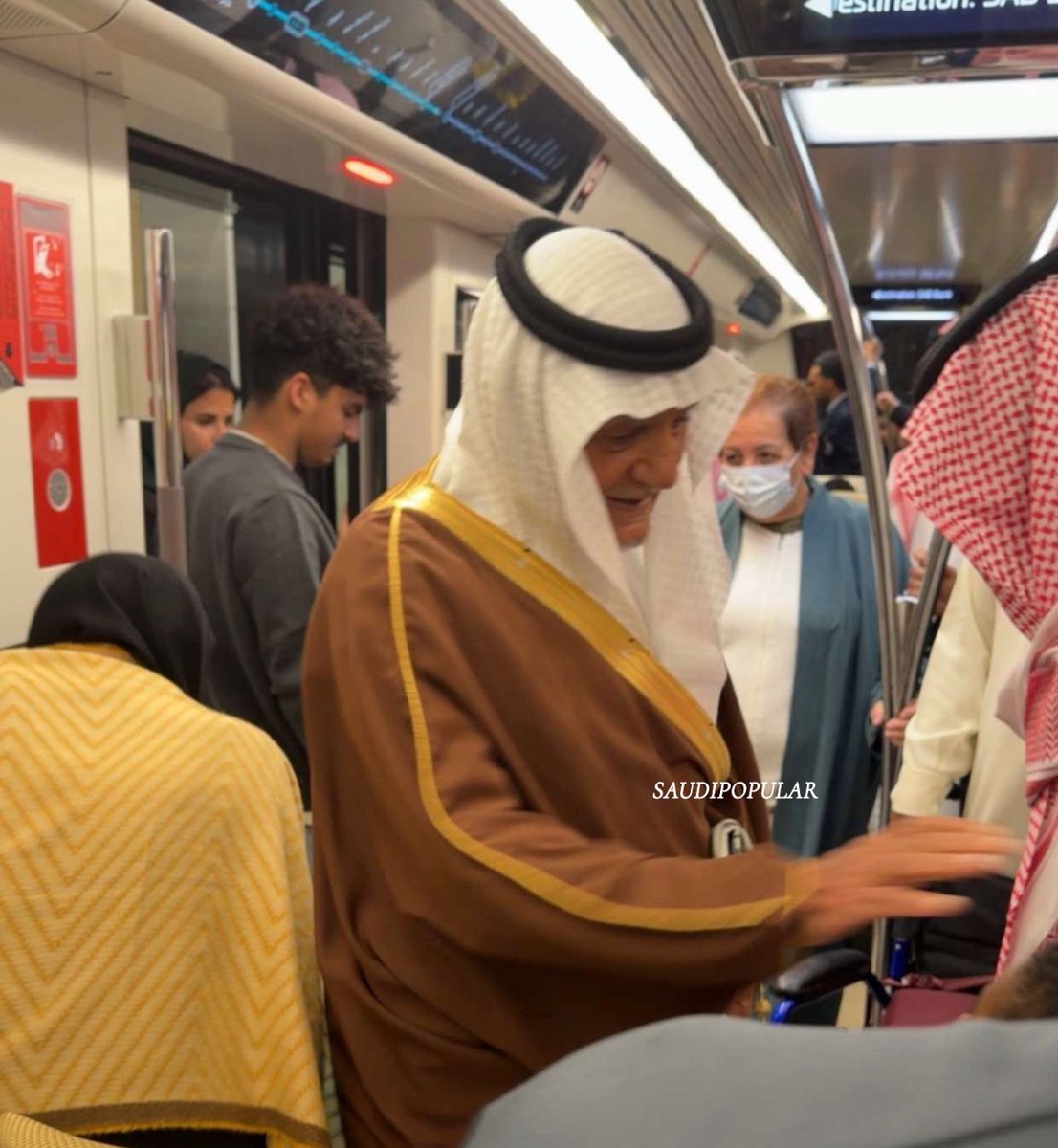 الأمير تركي الفيصل من المترو 🥹❣️