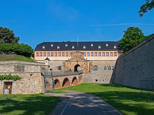 Deutsche Staedte tweet media