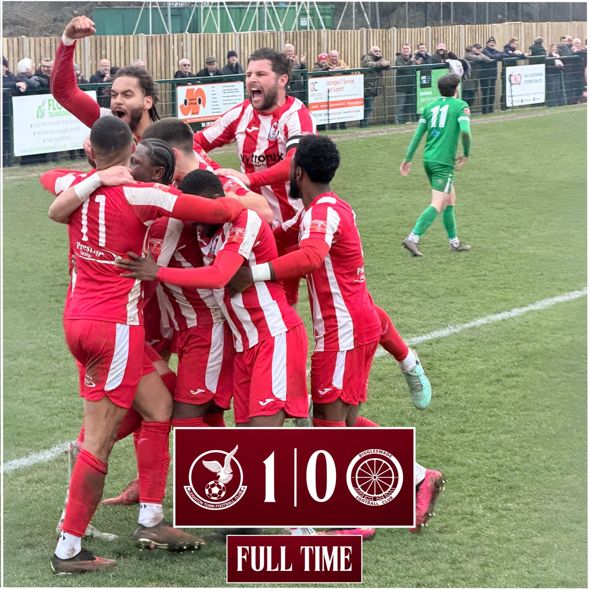 90+6’ FULLLLL TIMEEEE 

A massive three points in front the of the Leighton Town faithful ❤️

#YourTownYourTeam