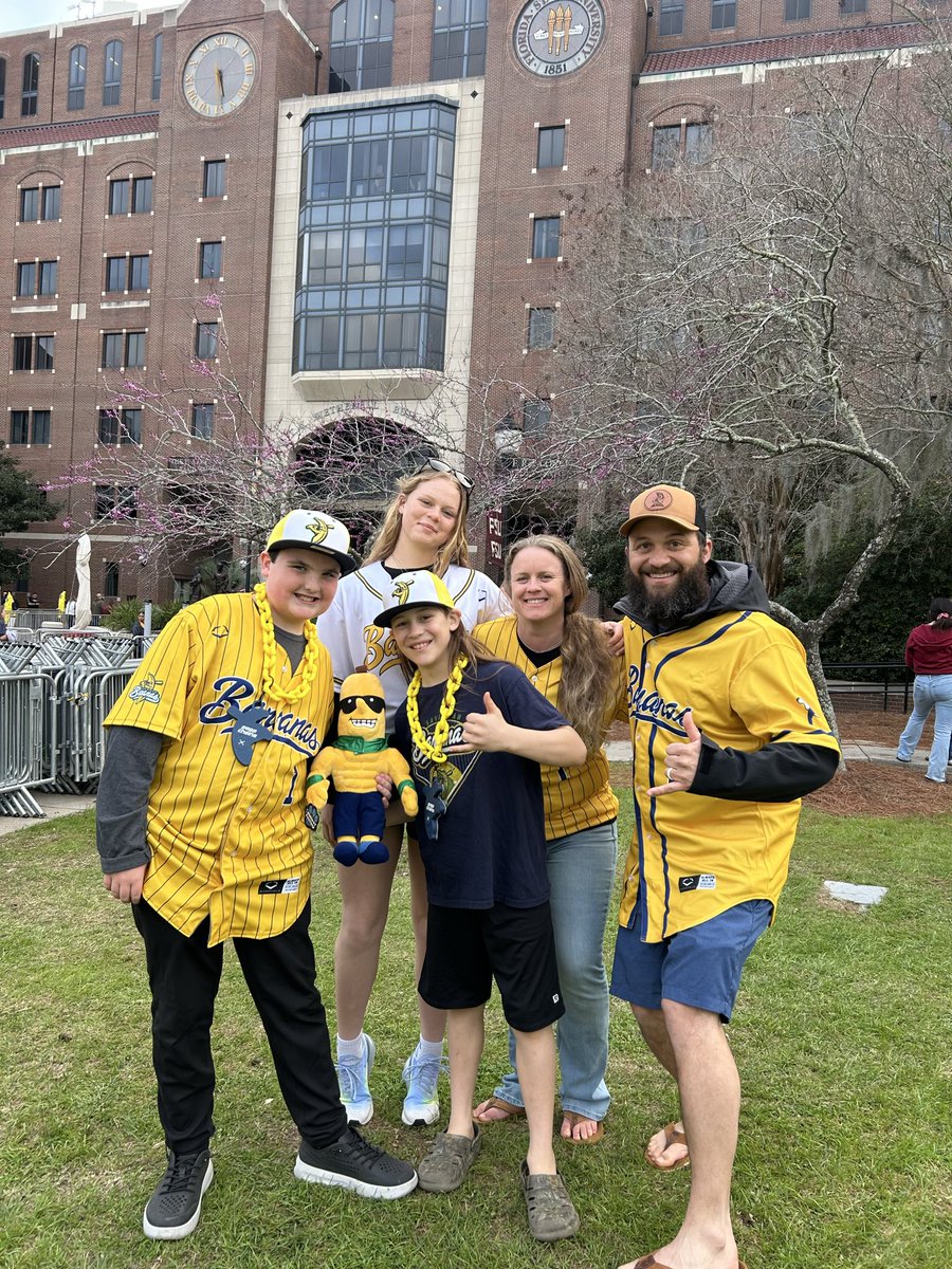 Zoe Moncada tweet media