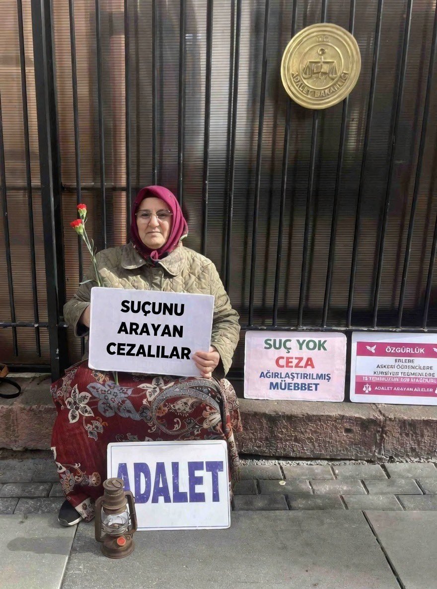 SevincCakir8's tweet photo. @avidrissahin @mustafaavci3453 📢Bir de 15 Temmuz hukuksuzluğu var.
10 yıl oldu.
Hâlâ çözüm bekliyoruz.
#15Temmuzun309Mağdurları  
@avidrissahin https://t.co/JmAs936o3q