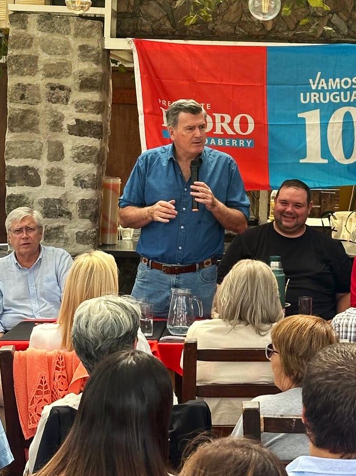 Tabaré Viera tweet media