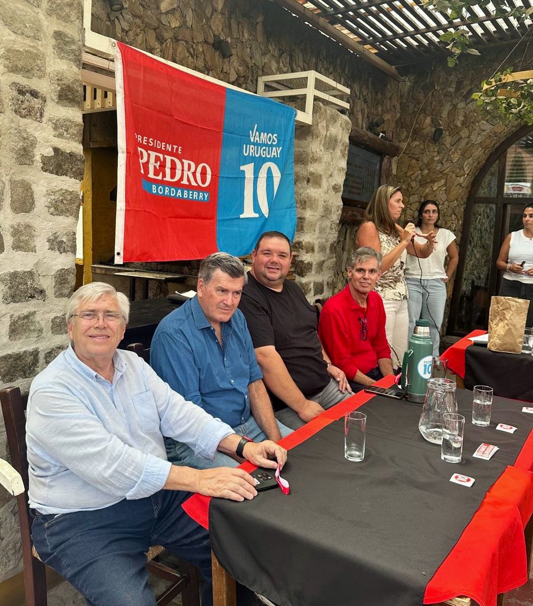 Tabaré Viera tweet media