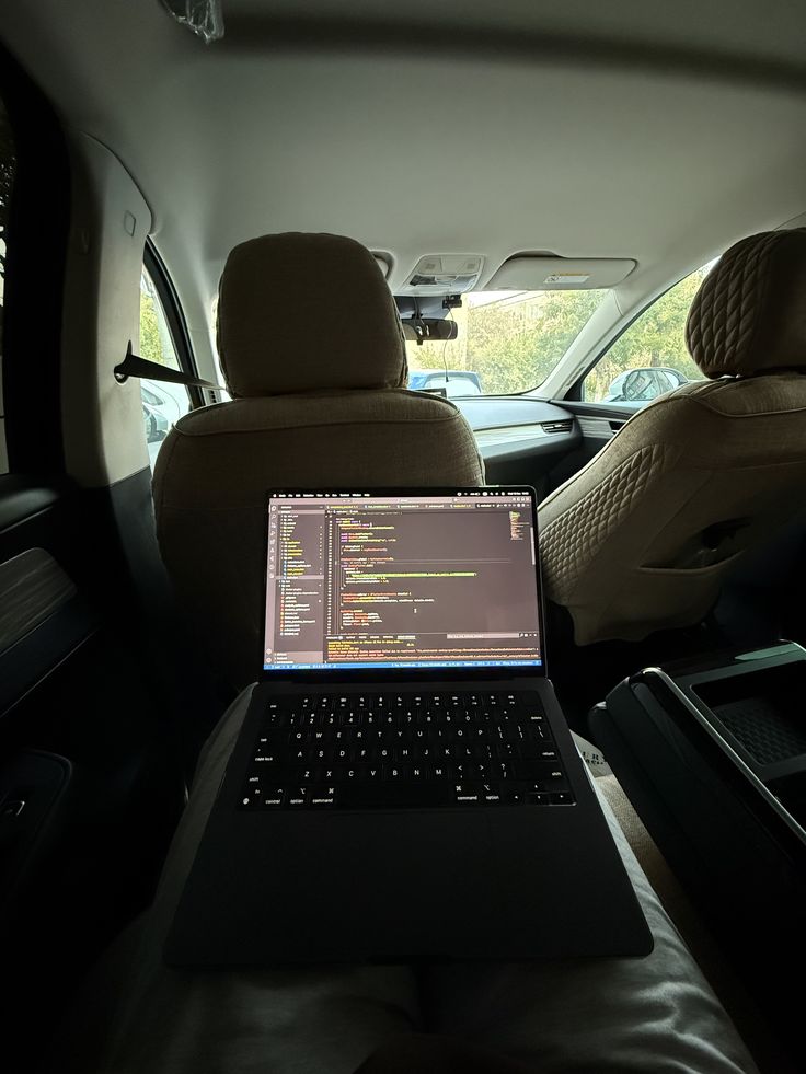 alcinodev's tweet photo. Claude for code 
Figma for design 
Supabase for data 
Stripe for payment 
Vercel for deploys 
SendGrid for emails  

Don't over complicate it https://t.co/UcJUJOOynw