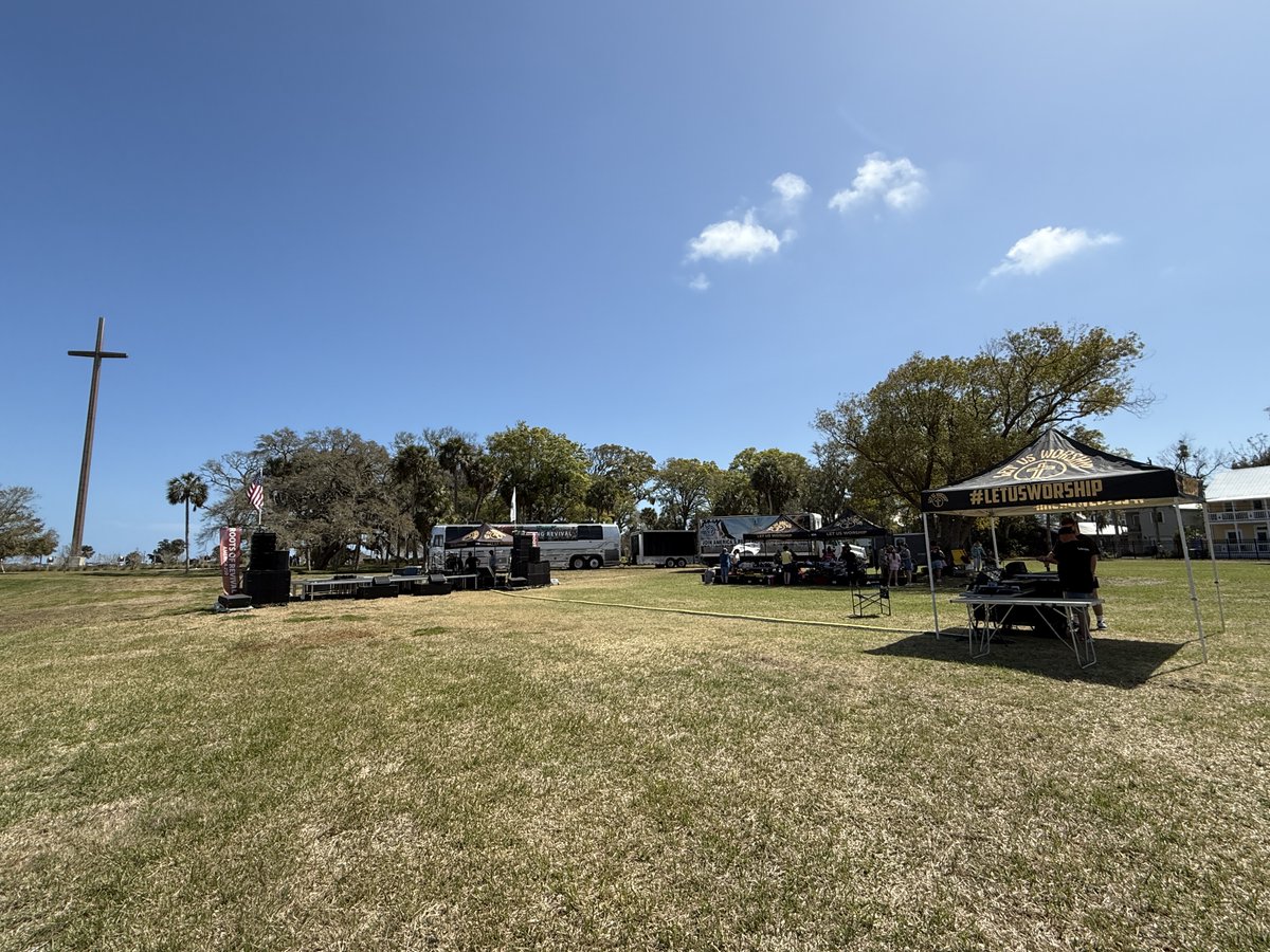 seanfeucht's tweet photo. Tonight we are gathering to worship in "America's Most Sacred Acre" in St. Augustine, FL.

It was the sight of the first mission in the continental United States in 1565 led by Pedro Menéndez de Avilés & Franciscan missionaries.

This is where the gospel first entered this land before it was ever a nation.

This is commemorated with a 208 foot stainless steel cross. 

Tonight is going to be special. See you at 5pm. #LetUsWorship