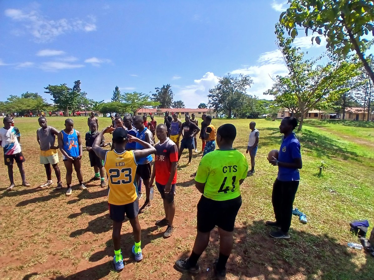 @Meddy Mapesa~@Zeus 🇺🇬 tweet media