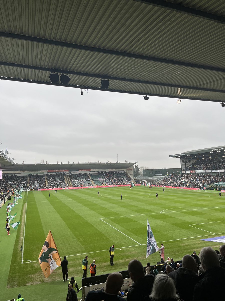 David_Pyne's tweet photo. In typical Argyle fashion we beat Cardiff (1st) then lose to Rotherham (23rd). Let’s hope we can bounce back today and keep our slim playoff chance alive , come on you greens #pafc https://t.co/w8GdHBUUqX