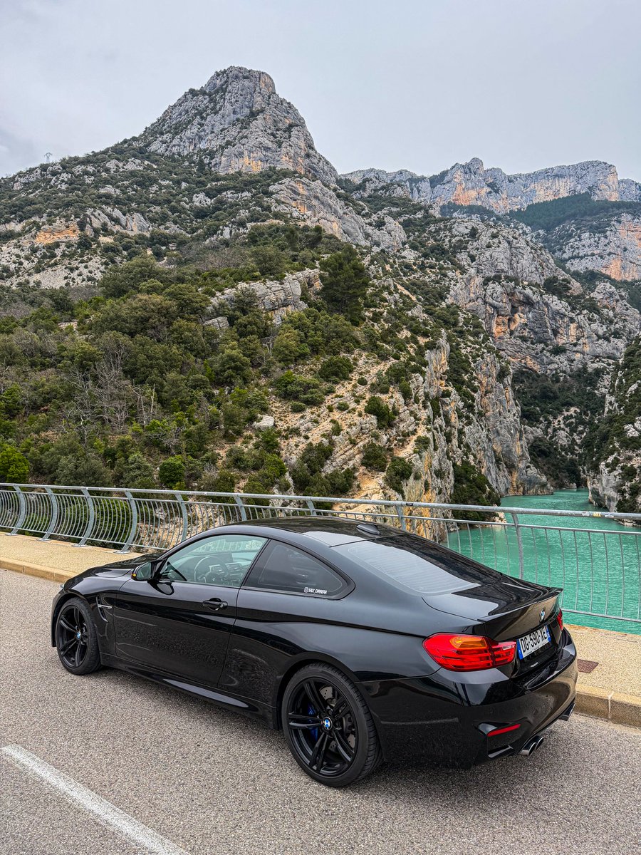 zoé🦥 tweet media