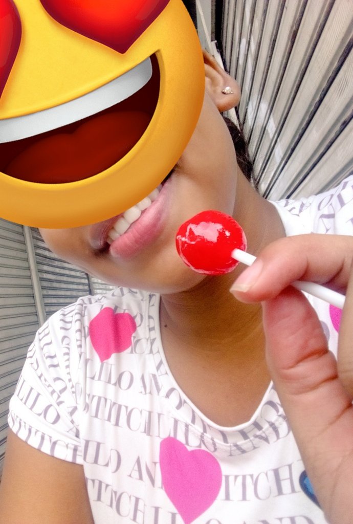 Pareja N&C tweet media