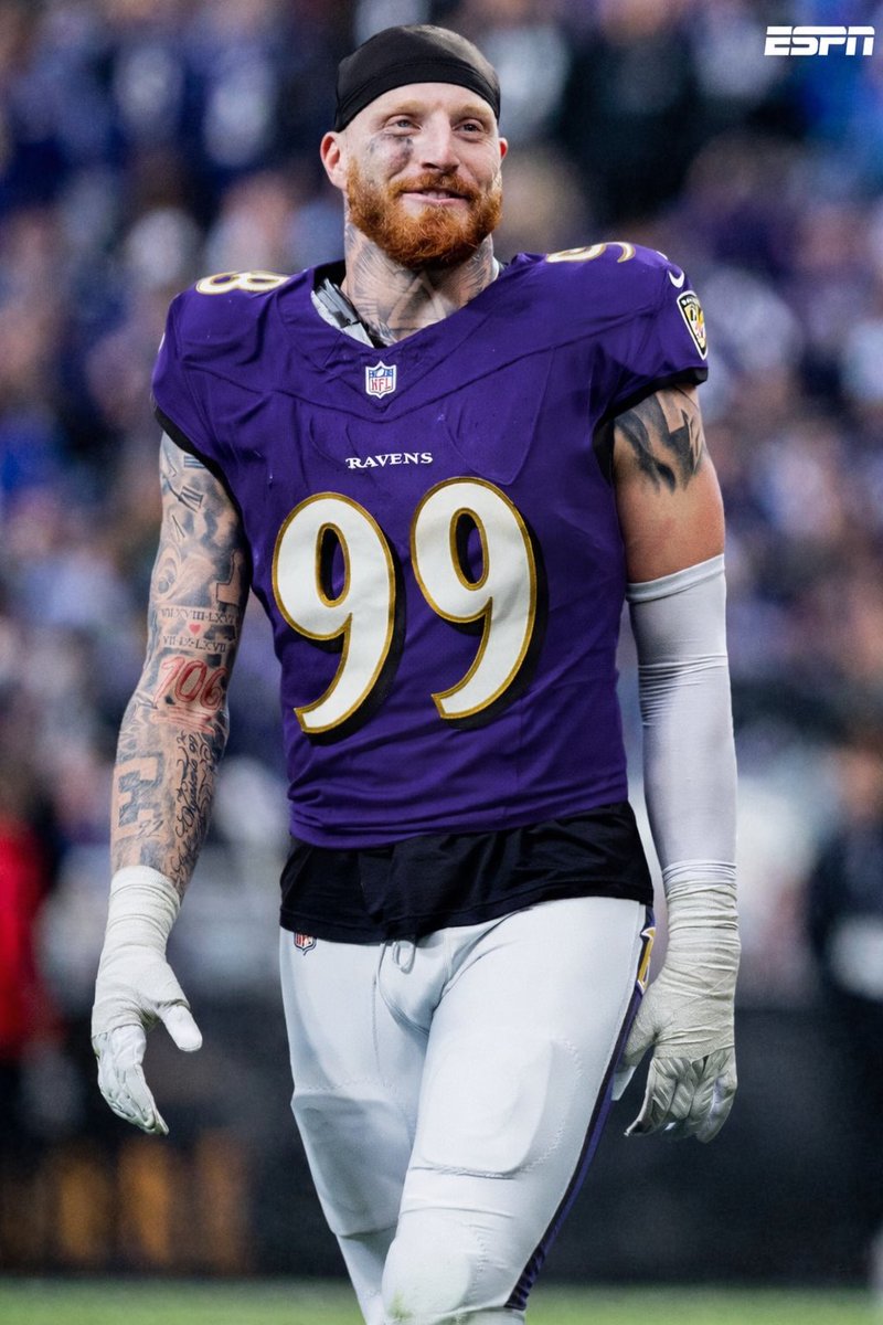 Charm_City16's tweet photo. @CrosbyMaxx 99 IS TOUGH! Purple or White! Welcome to the Ravens Flock!
😈😈😈 @Ravens 

#Ravens #maxxcrosby https://t.co/PQUwUyVCk3