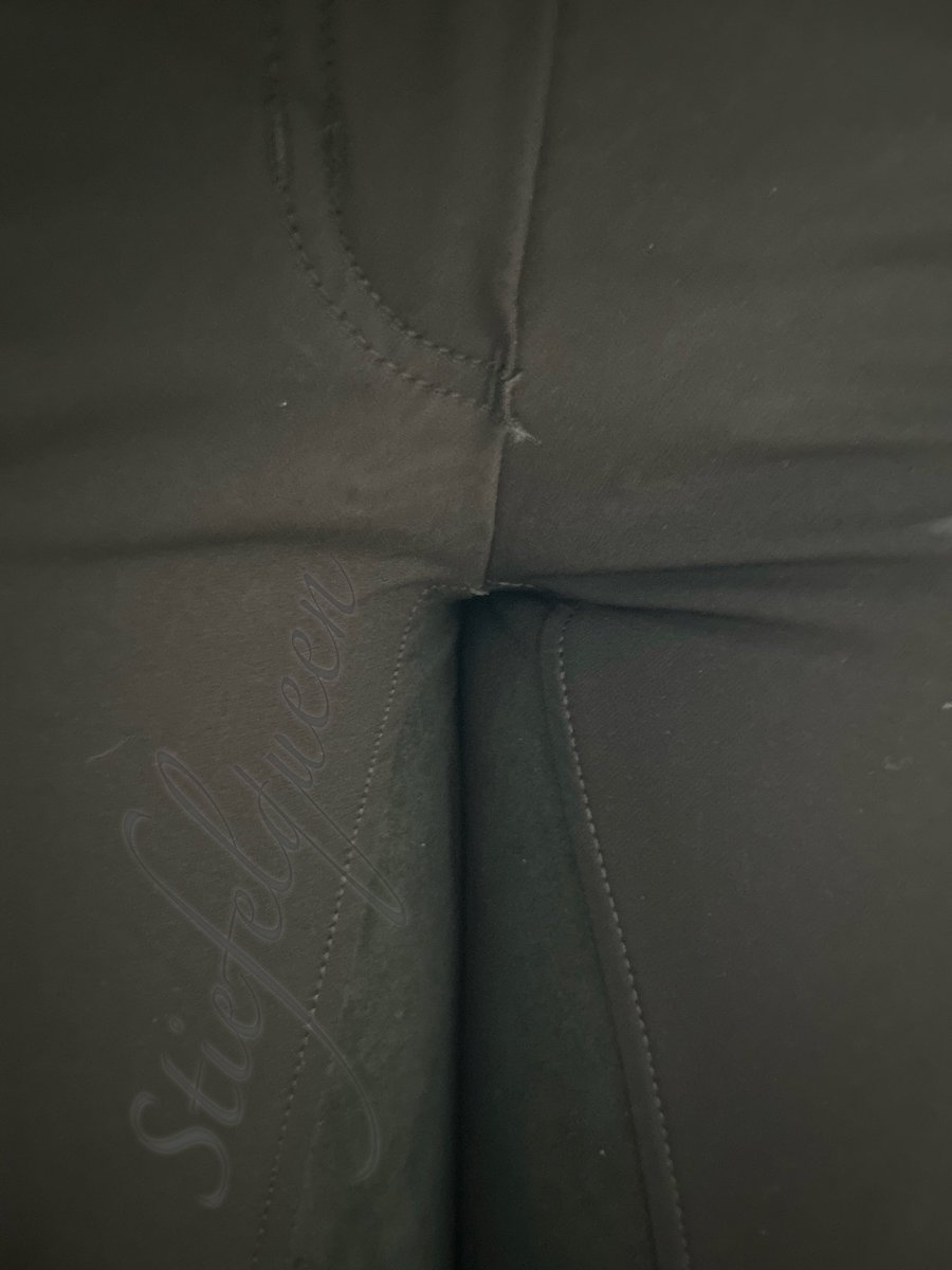 stiefelqueen's tweet photo. Mal noch eine Reithose an der ich nicht besonders hänge. Falls jemand Spaß damit haben will… sie ist sehr strechy, ähnlich wie eine Leggings. 

#reitherrin #reithose #reitleggings #reitsocken #reithosenliebe https://t.co/eVXHPATRNQ