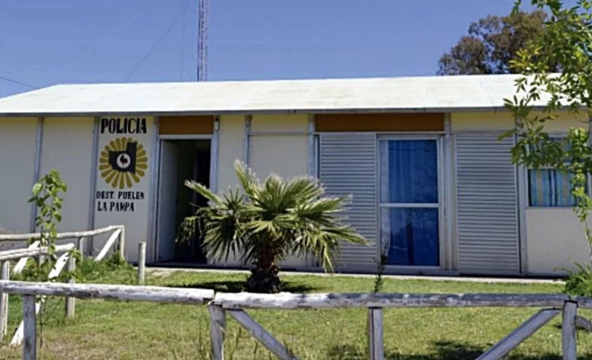 Conmoción en Puelén: una joven policía fue encontrada sin vida laarena.com.ar/la-pampa/conmo…