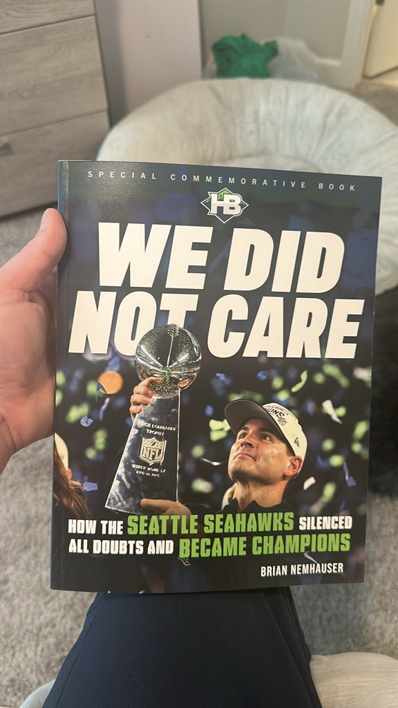 Let’s go <a href="/hawkblogger/">Brian Nemhauser</a>! Just in time for the trip to Ireland today! #ForBobbyV