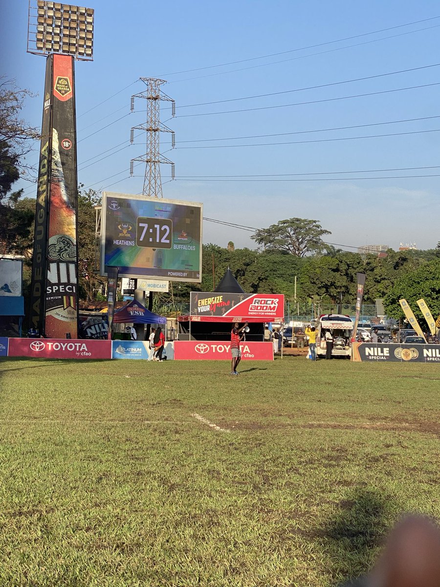 Xhamie7's tweet photo. Buffaloes you beauty😭❤️❤️🥳
A Buffaloes Win, Three new books and a Graduation anniversary?! In one week?!💥
Nahhhh ku Buffaloes kwesiva 🥳🥳😆😆🐃🐃
#MsBookworm #ToyotaBuffaloes #FearTheBuffalo #Mak76thGrad #KyadondoDerby https://t.co/FM83NdRBb1
