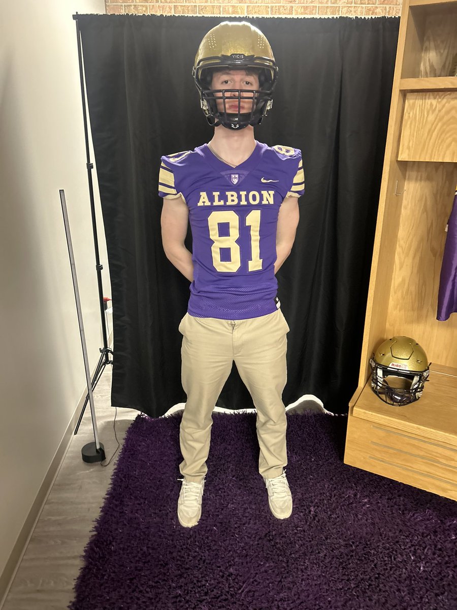 Isaac Maki tweet media